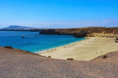 Découvrez les charmes et activités de Playa Blanca à Lanzarote